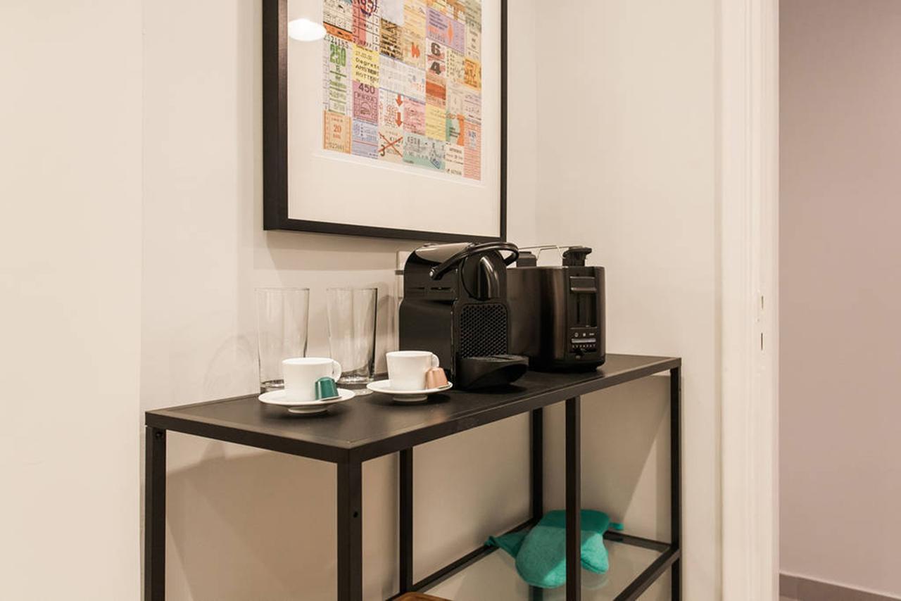 Chic And Cosy Flat In Plaka By Upstreet Apartamento Atenas Exterior foto